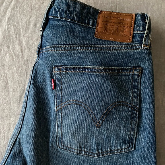 Levi’s Wedgie Button Fly Jean - Picture 4 of 8